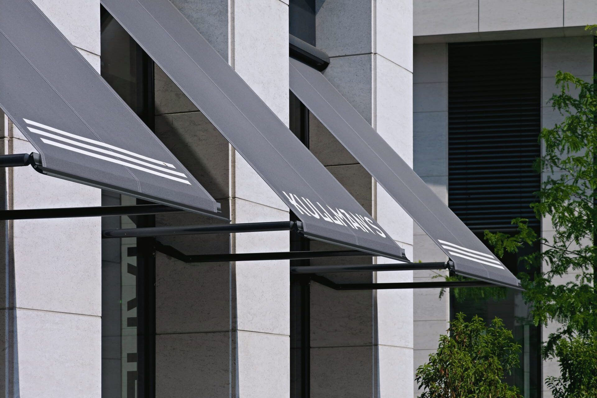 Individuell bedruckte Markise für die Gastronomie