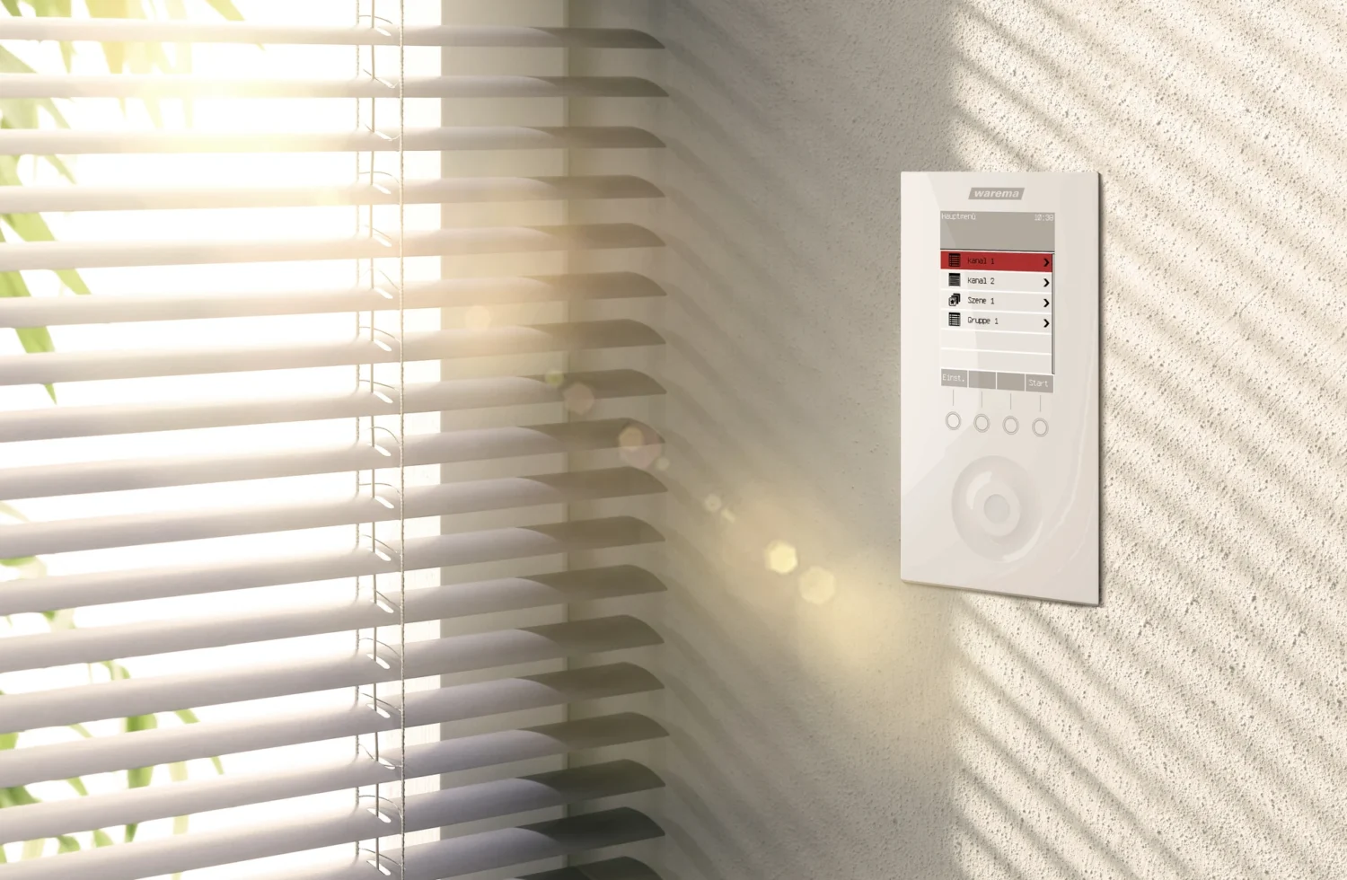 Modernes Steuerungspanel an der Wand