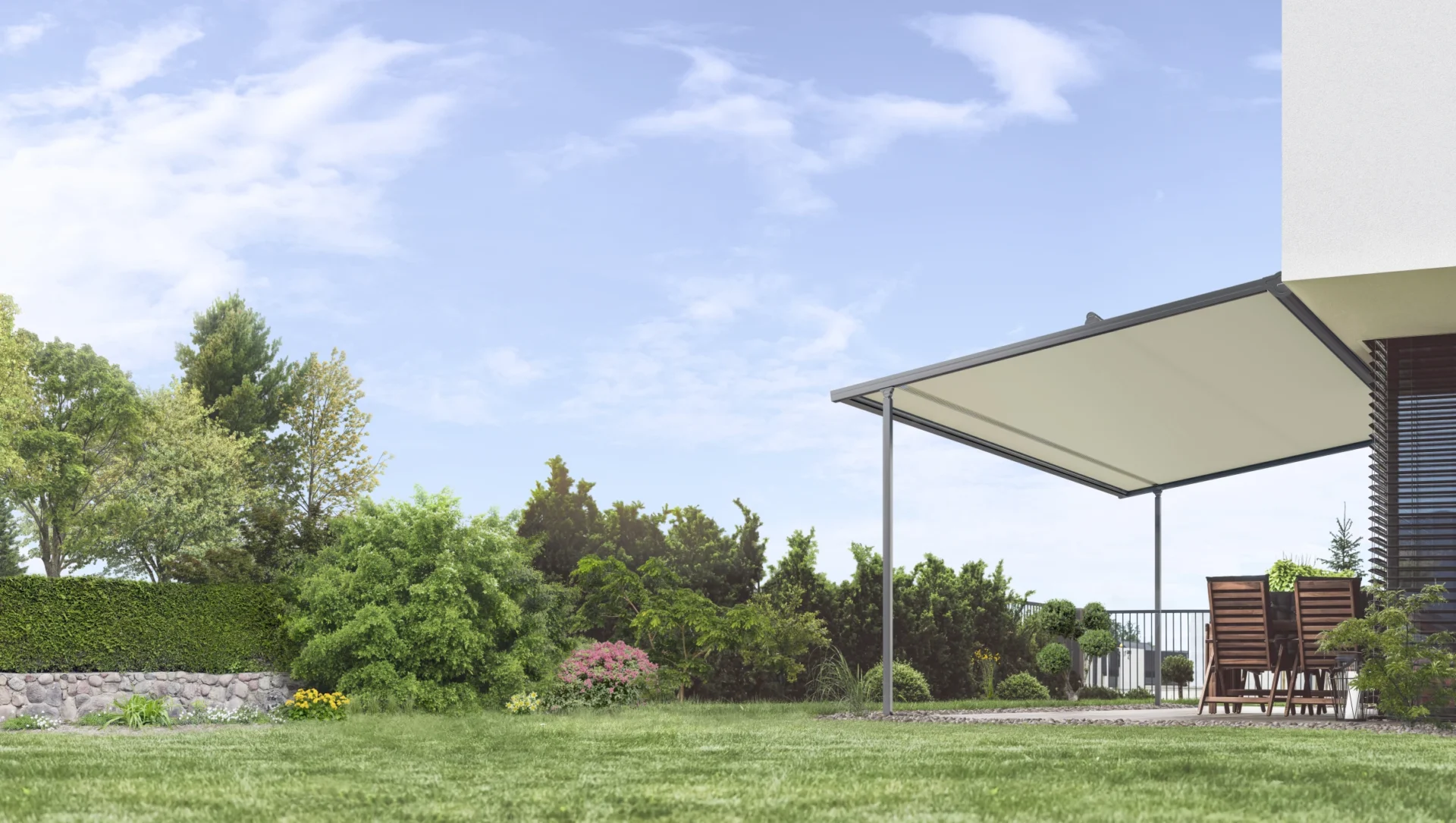 Moderne Bungalow mit Sonnenschutz und Garten